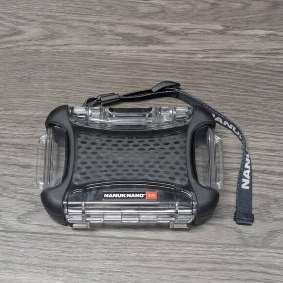 Nanuk Waterproof Phone/Wallet Sized Case - Picture 1 of 2
